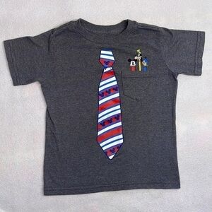 🟢 Disney Store Mickey Donald Goofy Tie Graphic Tee size XS (4)